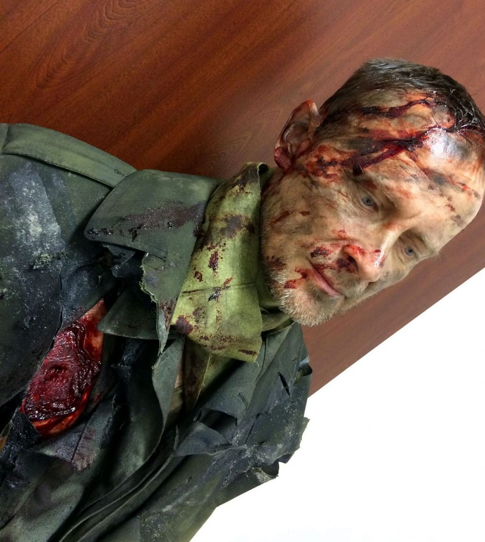 Sfx prosthetic make-up